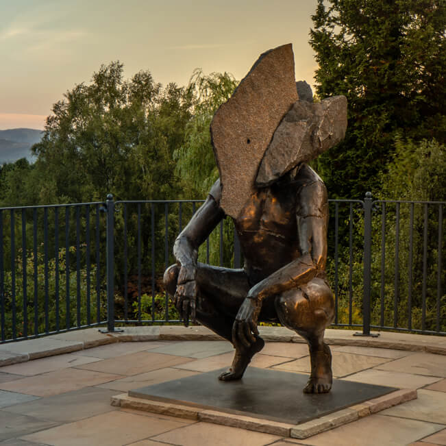 67fcc4aeb1ad8-Art at Linthwaite House (7)@2x